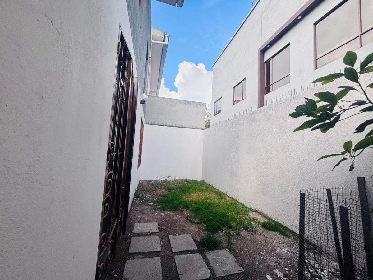 Vendo Casa de Oportunidad Sector Las Pencas Dentro de Ciudadela $137.000, Azuay — imagen 5