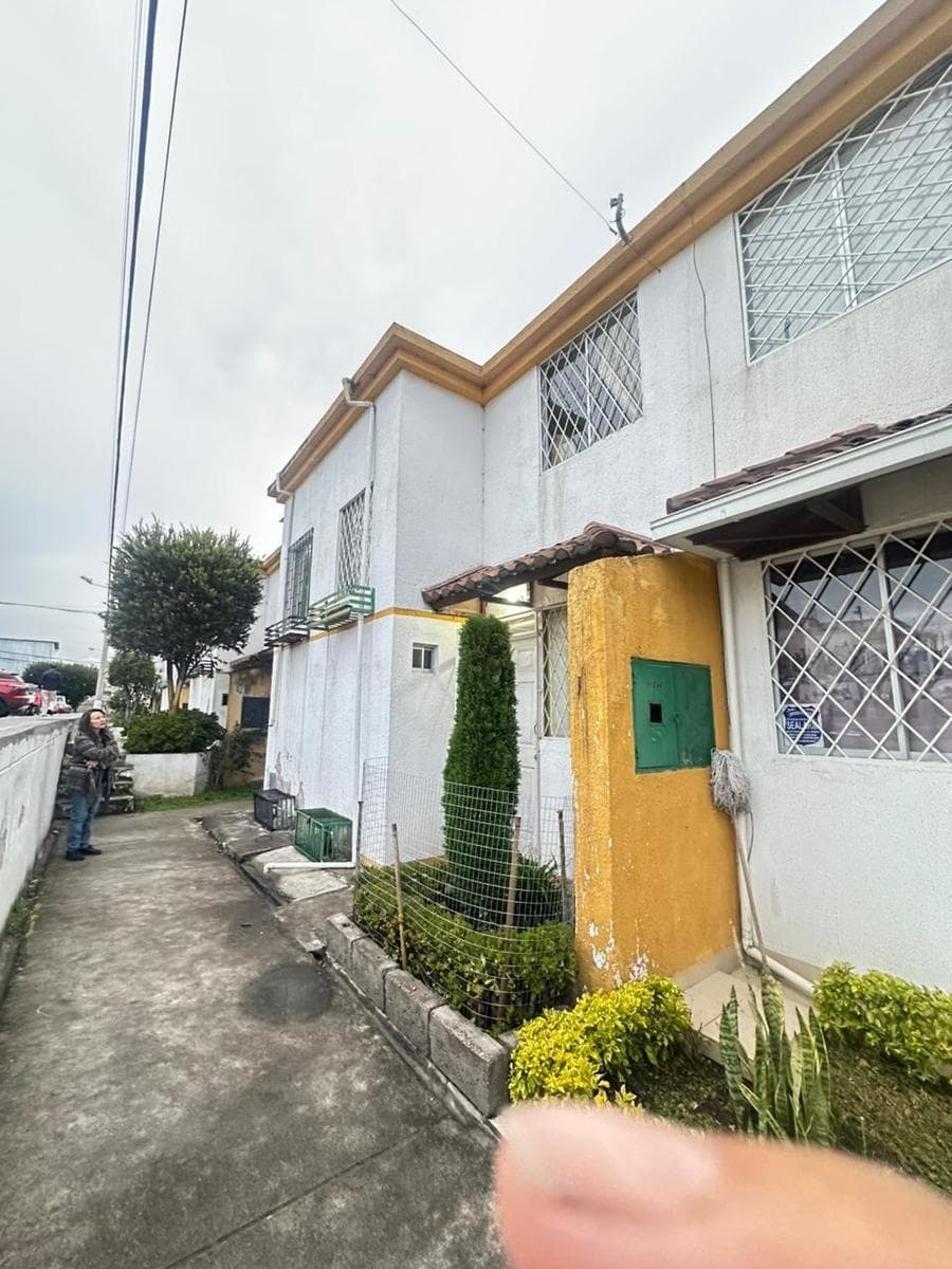 De Oportunidad Venta Casa en Conjunto Habitacional en San Jose de Moran — imagen 1