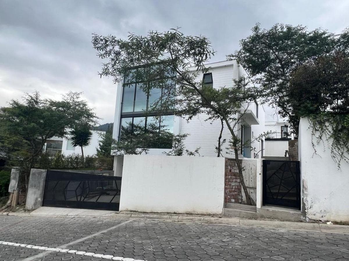 Casa en Venta en Urb. Tacuri, Sector Nayón - Vía Cumbayá — imagen 10