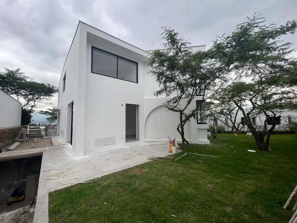 Casa en Venta en Urb. Tacuri, Sector Nayón - Vía Cumbayá — imagen 6