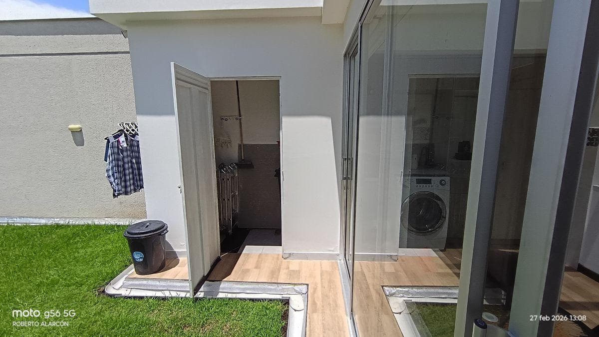 Casa de Venta en Cumbaya 2 Dorm. — imagen 6