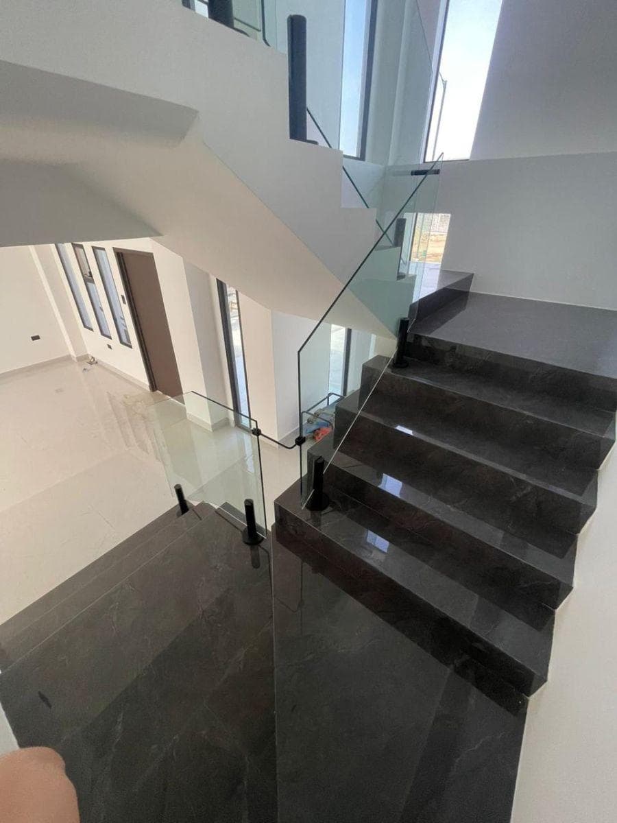 Vendo Casa de Estreno en Urb. El Condado Vicollinci, Guayas — imagen 3