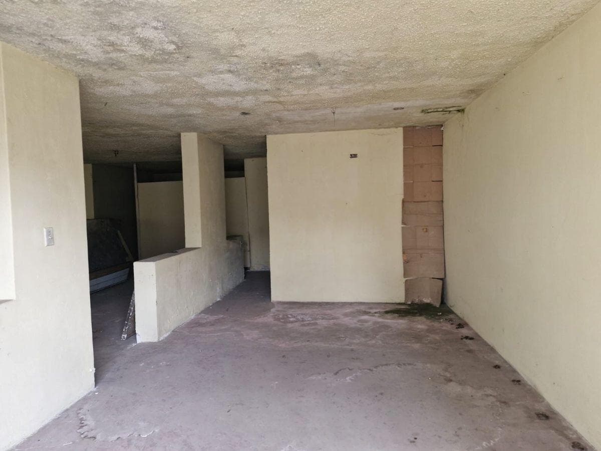 Edificio en Obra Gris con 915,60 m² de Construcción — imagen 5