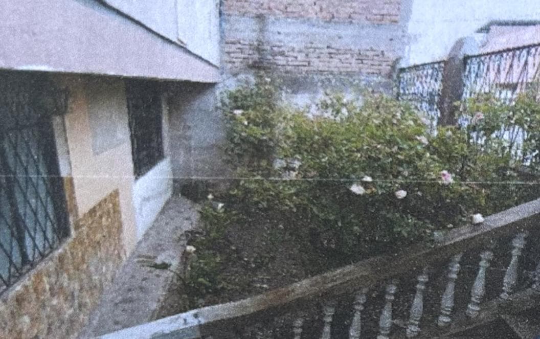 Venta Casa Rentera con Amplio Terreno Sector Mercado Oriental, Chimborazo — imagen 3