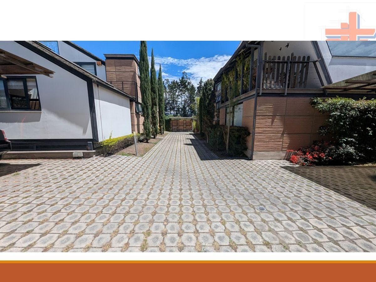 Oportunidad: Casa Estilo Industrial 3 Hab en Venta - Sector Puembo (280 M²) — imagen 2