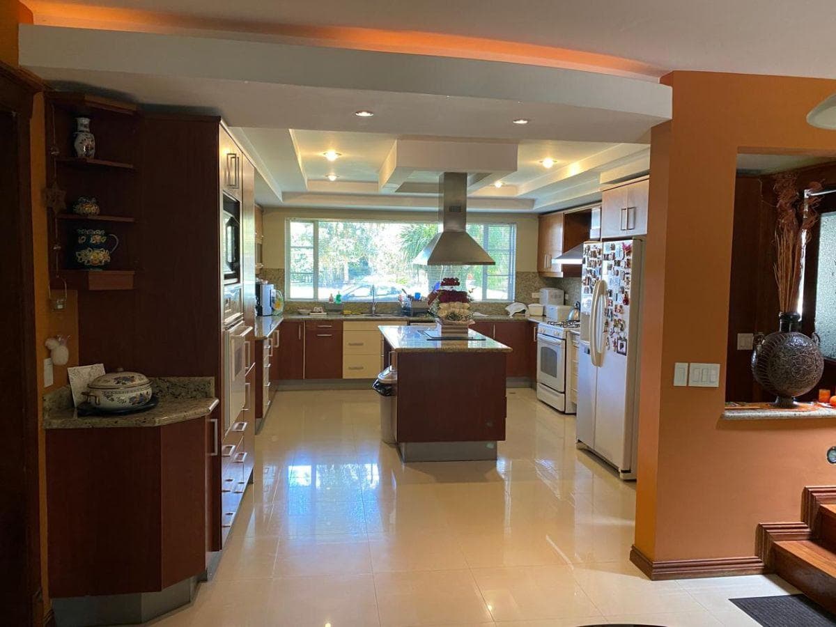 Casa en Conjunto Cerrado con Buenos Espacios — imagen 4