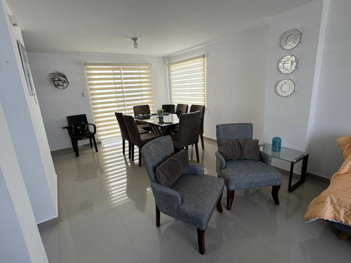 La Casa en Venta en La Urbanizacion Luxor, Manabí — imagen 10