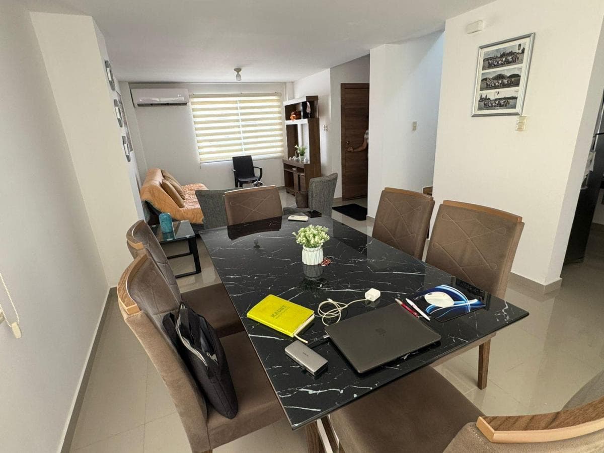 La Casa en Venta en La Urbanizacion Luxor, Manabí — imagen 8