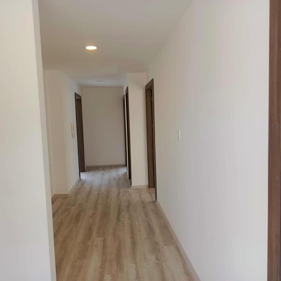 Venta Departamento con Excelente Vista en Sector Universidad Católica, Tungurahua — imagen 7