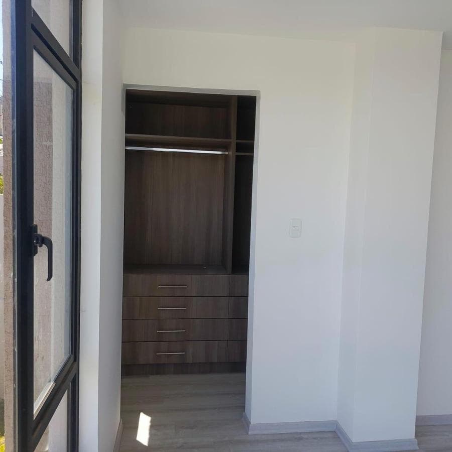 Venta Departamento con Excelente Vista en Sector Universidad Católica, Tungurahua — imagen 6