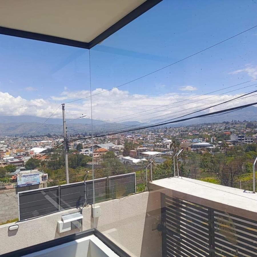 Venta Departamento con Excelente Vista en Sector Universidad Católica, Tungurahua — imagen 3