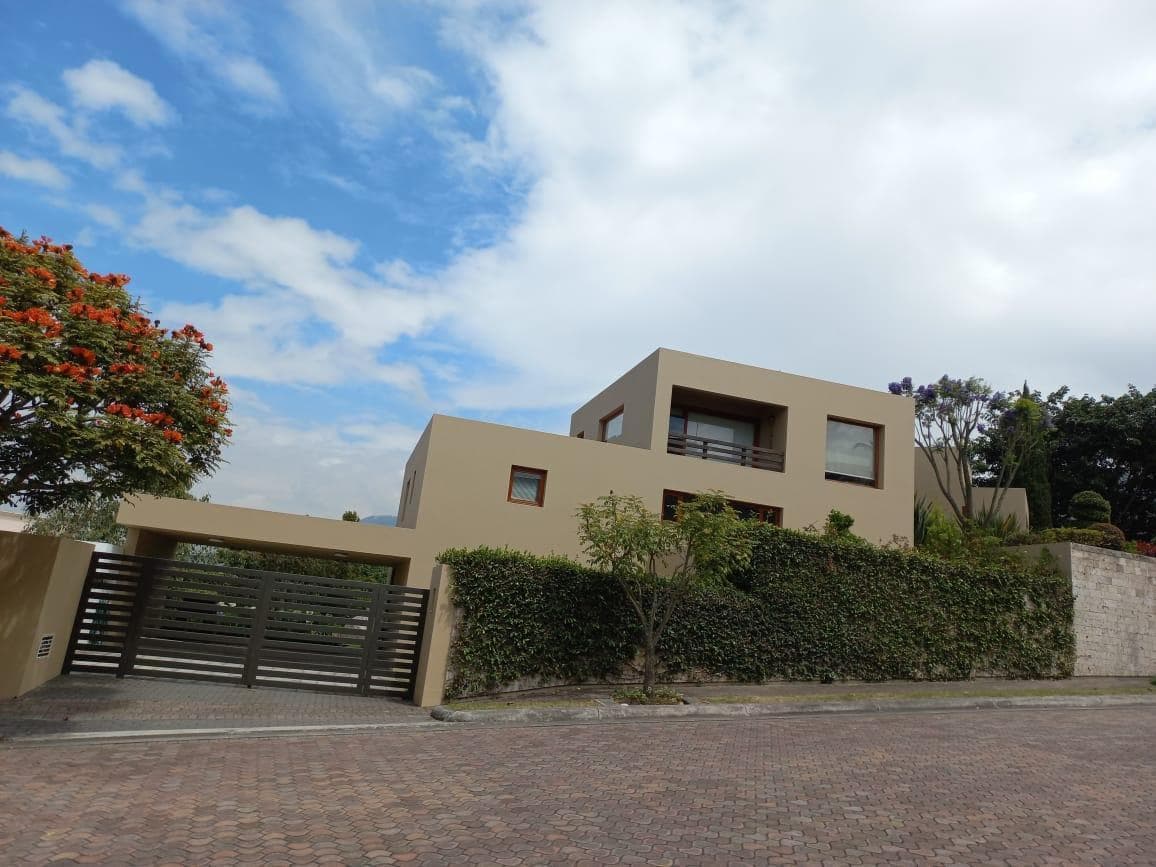 Casa de Lujo en Rancho San Francisco – 712 m² y Jardines | Innova Real — imagen 10