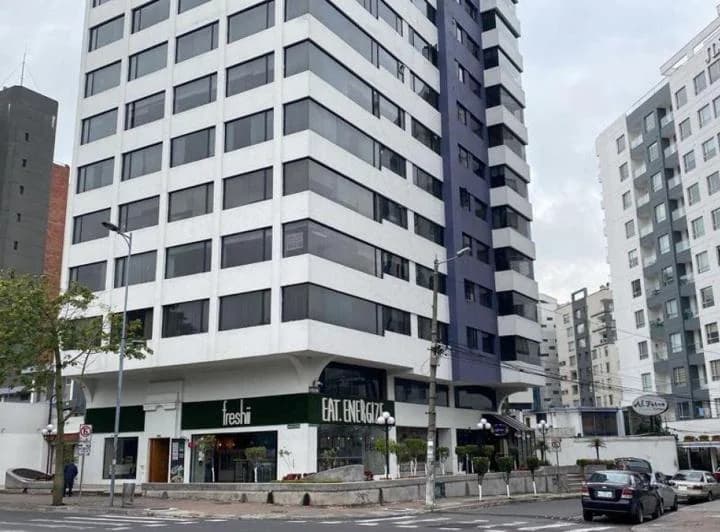 Venta Oficina Av Shyris / Carolina / 132 m² — imagen 1