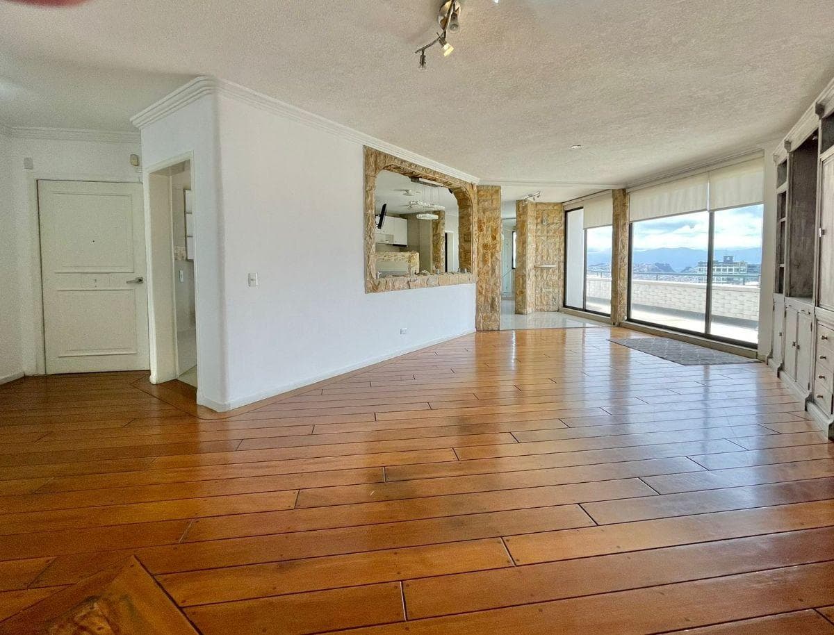Departamento $169.900 de 3 Dorm, 2 Parq, Vista Panorámica, Sector El Bosque con Vista — imagen 1