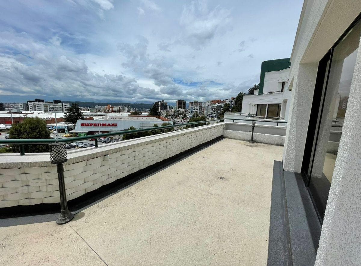 Departamento $169.900 de 3 Dorm, 2 Parq, Vista Panorámica, Sector El Bosque con Vista — imagen 9