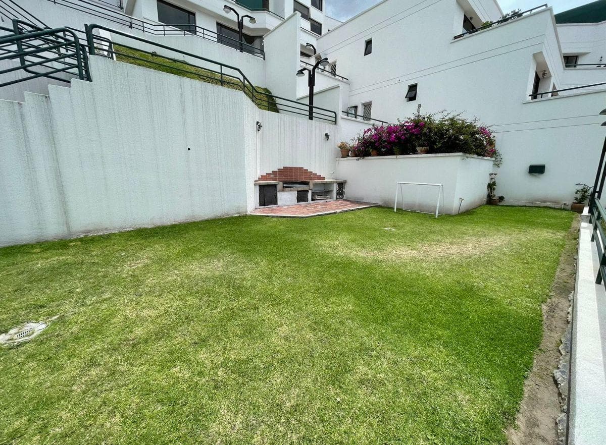 Departamento $169.900 de 3 Dorm, 2 Parq, Vista Panorámica, Sector El Bosque con Vista — imagen 5