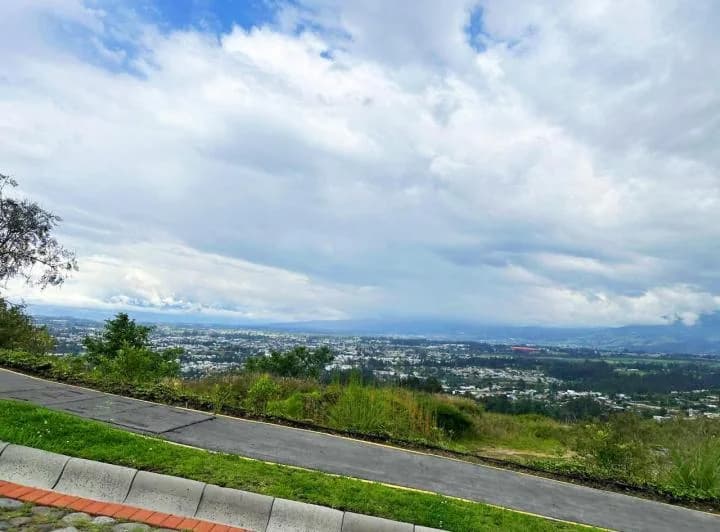 Hermoso Terreno de Venta con Gran Vista — imagen 1