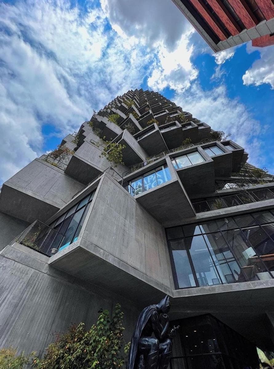 Suite en Venta con Balcón en El Edificio Iqon — imagen 2
