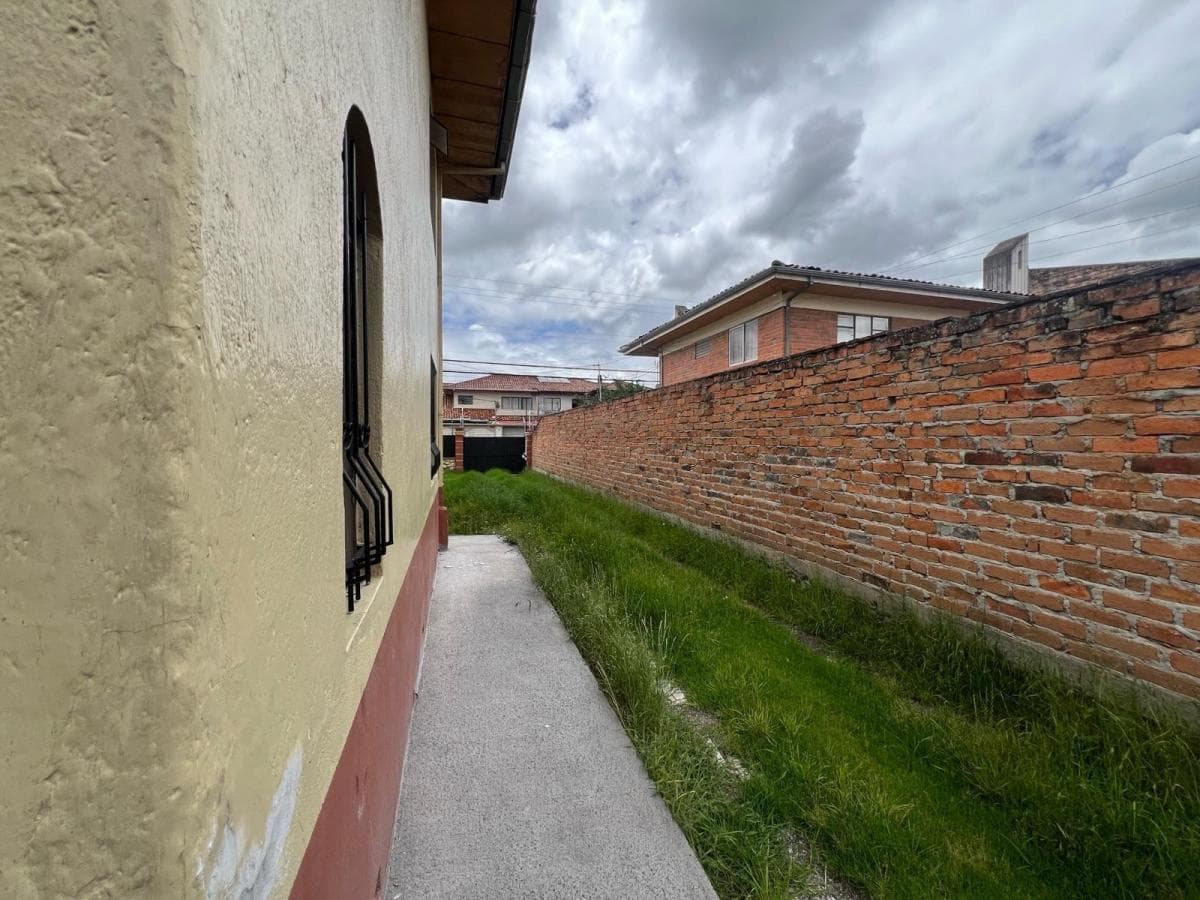 Oportunidad Iprus Aprobado Propiedad en Venta – Ubicación Estratégica Calle Guayas - Cuenca, Azuay — imagen 4