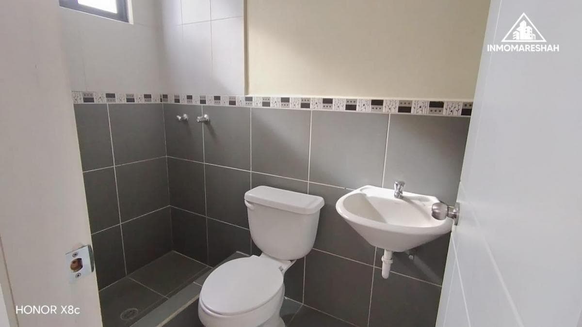 Casa en Venta a Dos Minutos del Coral en Calderon con Seguridad 24/7 — imagen 5