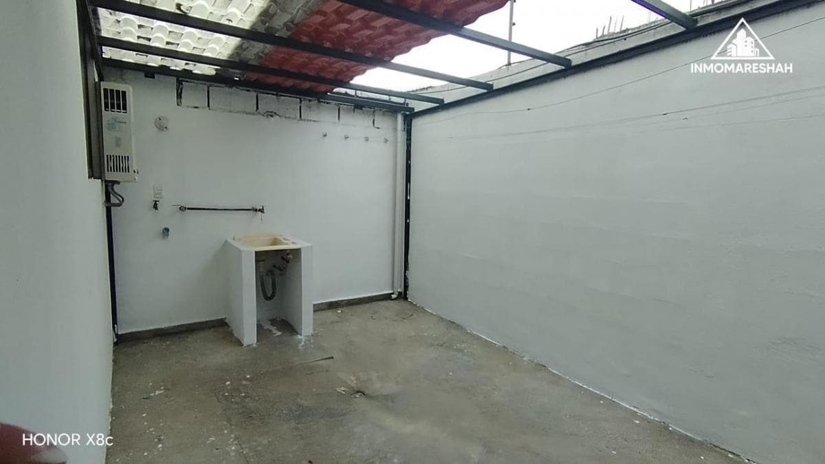 Casa en Venta a Dos Minutos del Coral en Calderon con Seguridad 24/7 — imagen 3
