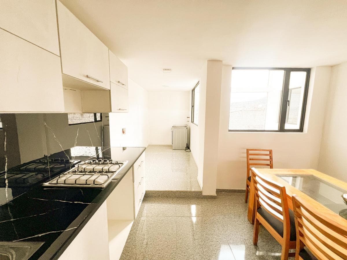 Vendo Lindo y Amplio Departamento Al Sur de Quito — imagen 9