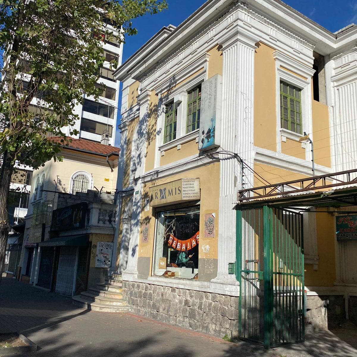 Venta Casa 592 m², Av Amazonas, La Mariscal — imagen 1
