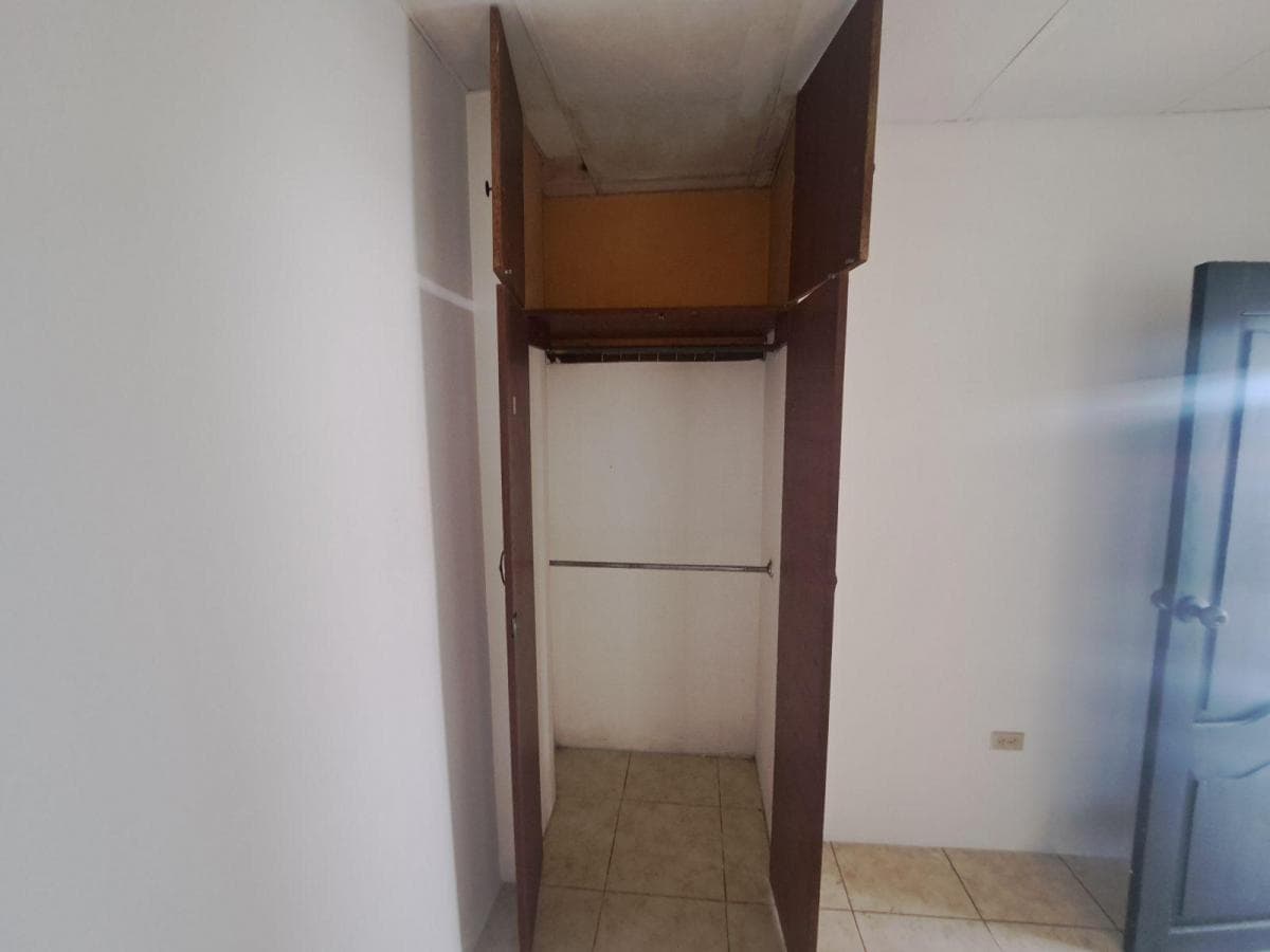 Departamento en Venta en José Mascote y Ayacuho Aler, Guayas — imagen 4