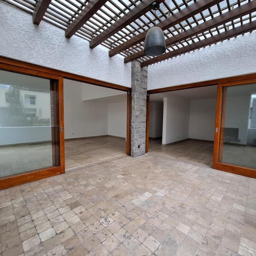 Departamento de Venta, Tres Habitaciones, Tres Baños, Terraza, Amendidades en Cumbaya — imagen 9
