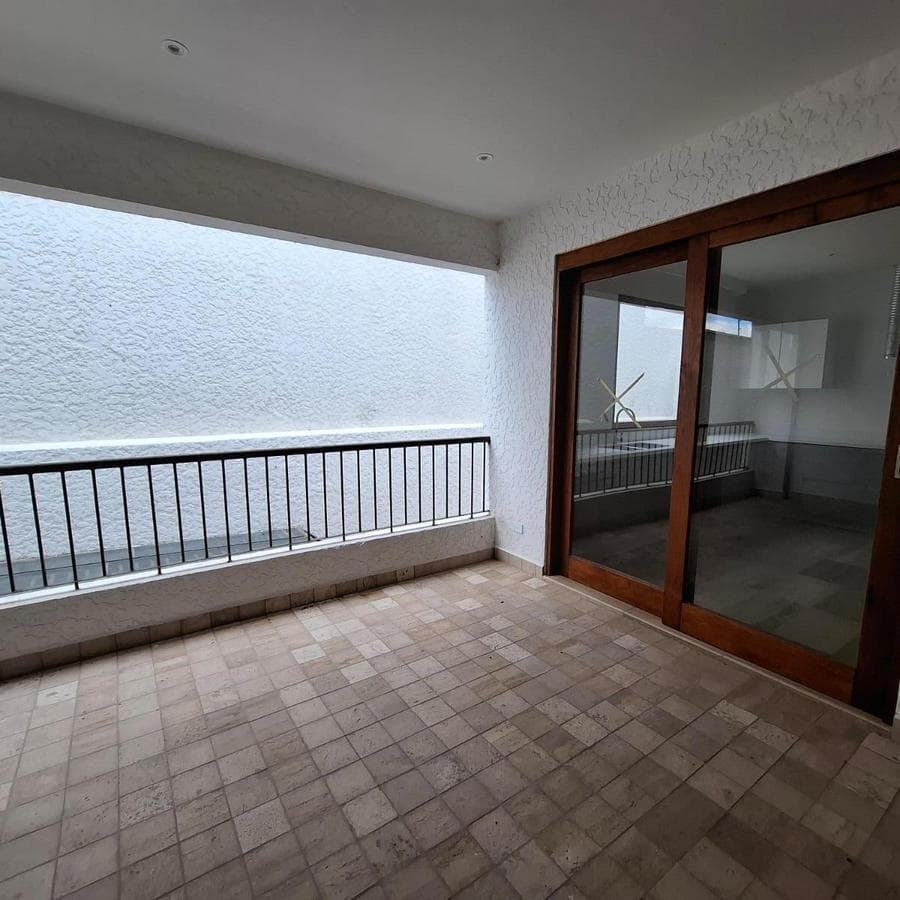 Departamento de Venta, Tres Habitaciones, Tres Baños, Terraza, Amendidades en Cumbaya — imagen 8