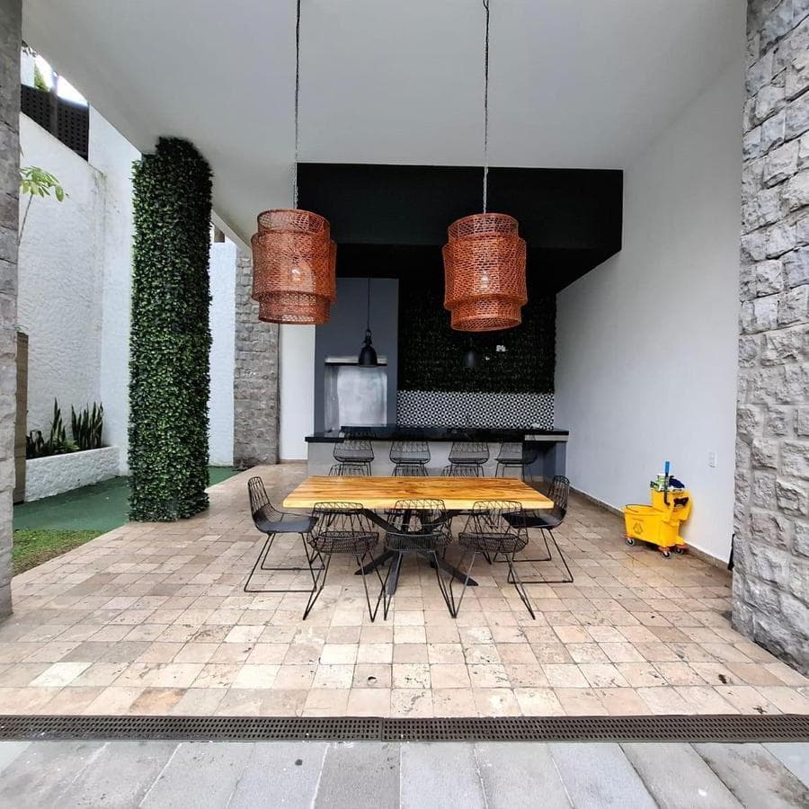 Departamento de Venta, Tres Habitaciones, Tres Baños, Terraza, Amendidades en Cumbaya — imagen 2