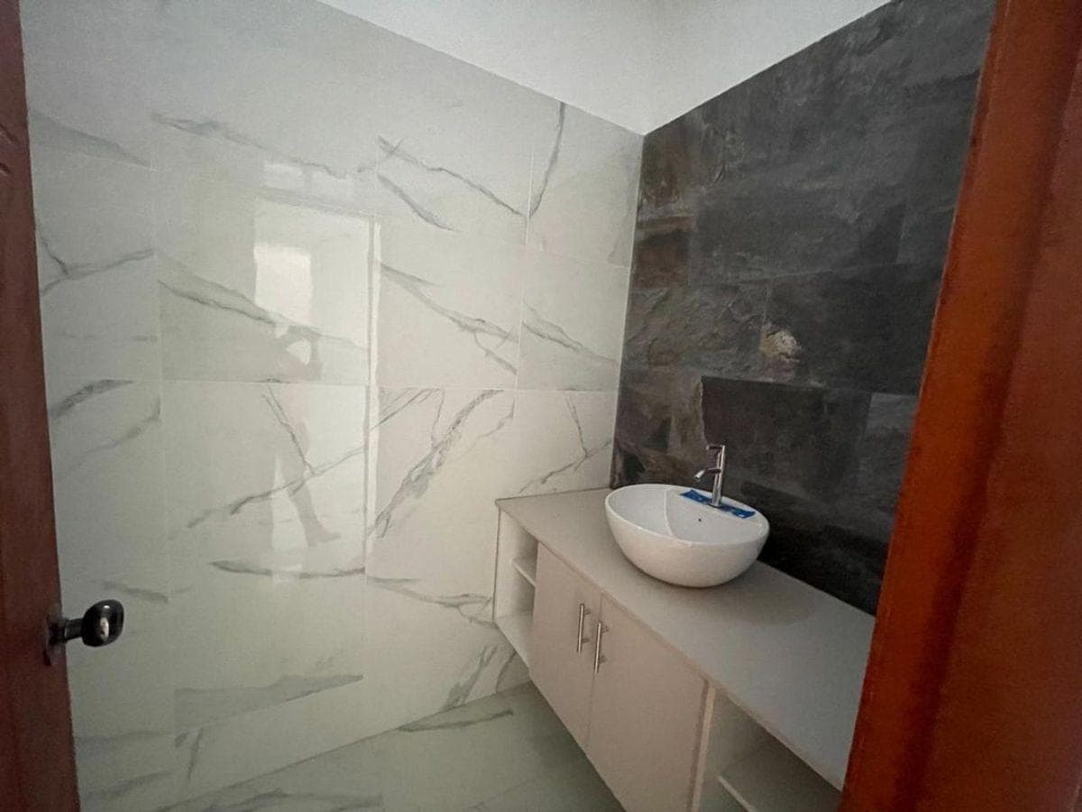Casa de Venta en Manta Zona Sur, Manabí — imagen 3