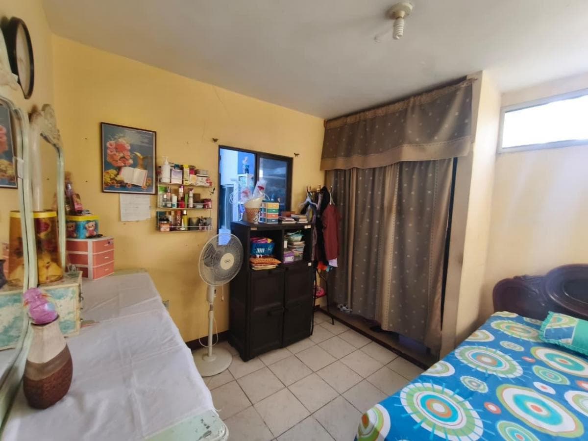 Casa Rentera en El Suburbio. Calle 24 y La E. Entrando por La 25. Guayas — imagen 5