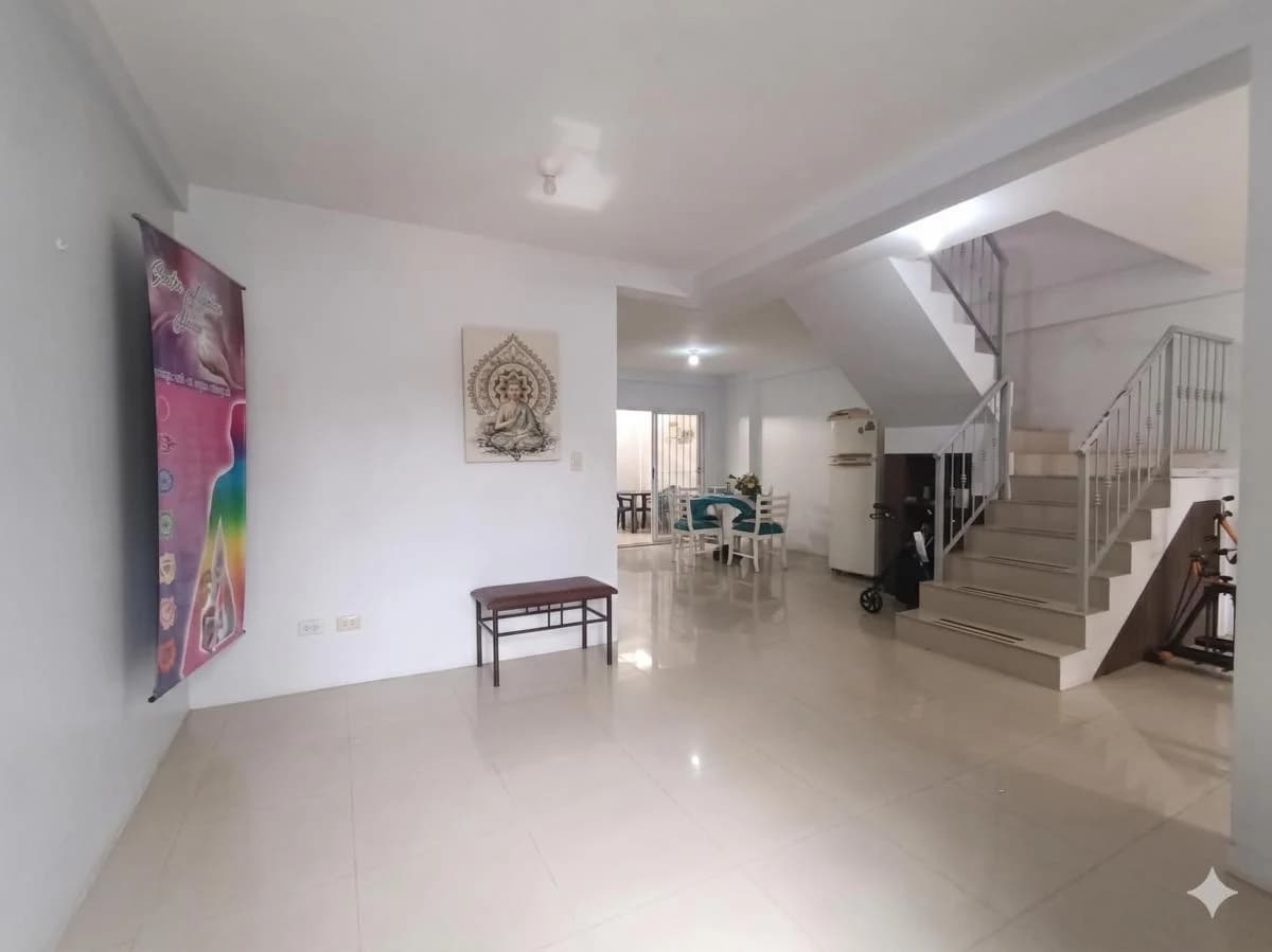 Vendo Casa Esquinera en La Urb. Veranda, Av Narcisa de Jesús, Guayas — imagen 8