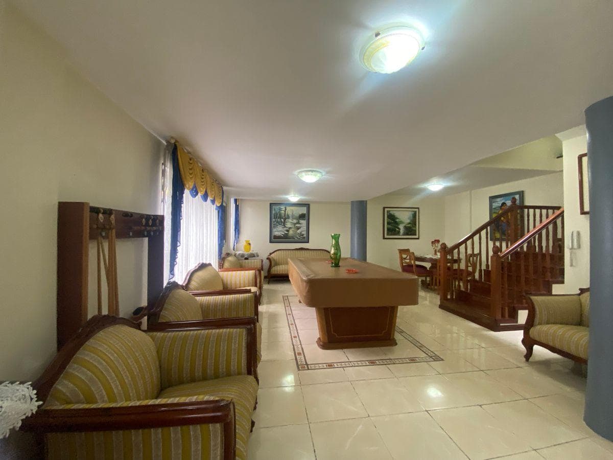 Casa de 306 m² con 4 Habitaciones en Venta en El Bosque — imagen 8