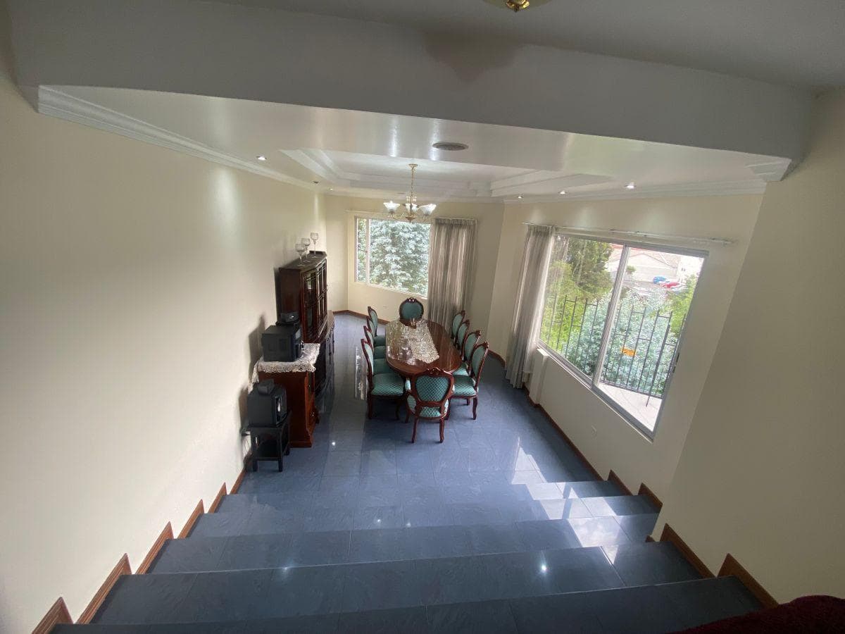 Casa de 306 m² con 4 Habitaciones en Venta en El Bosque — imagen 3
