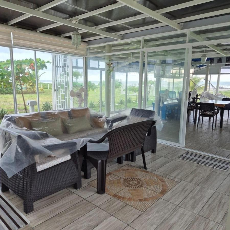 Venta de Hermosa Casa Frente Al Mar con Terreno Grande en Cojimies - Pedernales, Manabí — imagen 7