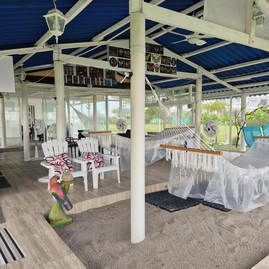 Venta de Hermosa Casa Frente Al Mar con Terreno Grande en Cojimies - Pedernales, Manabí — imagen 6