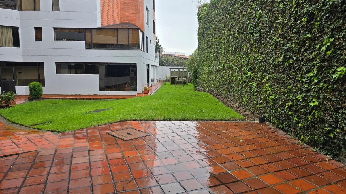Quito Tenis Sector Antiguo Club Hípico Vendo Espectacular Departamento de Lujo — imagen 9
