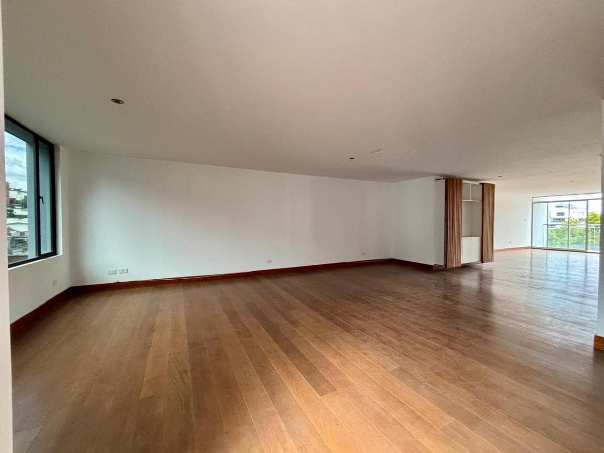Penthouse Duplex con Terraza Privada - Quito Tenis — imagen 8