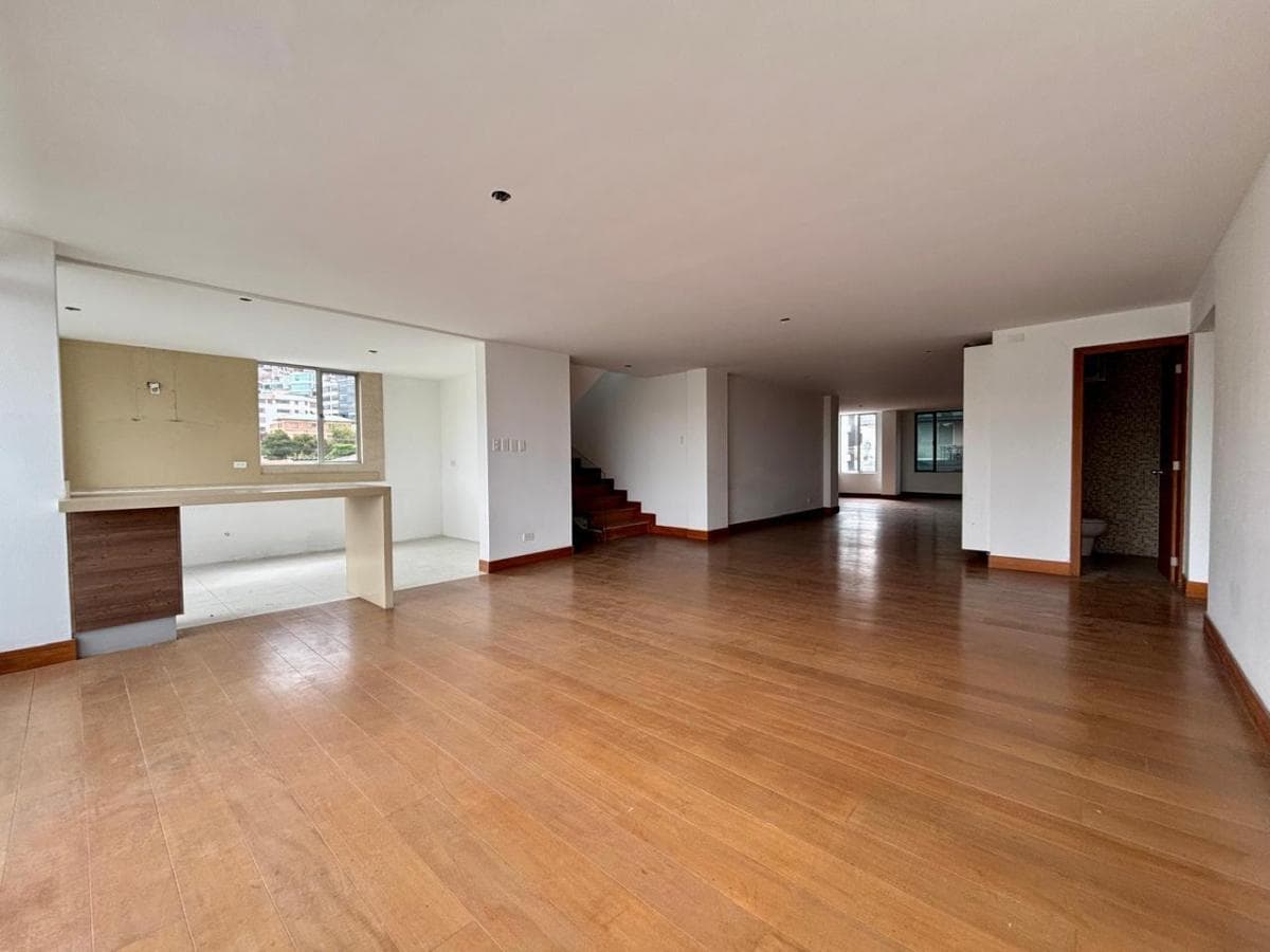 Penthouse Duplex con Terraza Privada - Quito Tenis — imagen 4