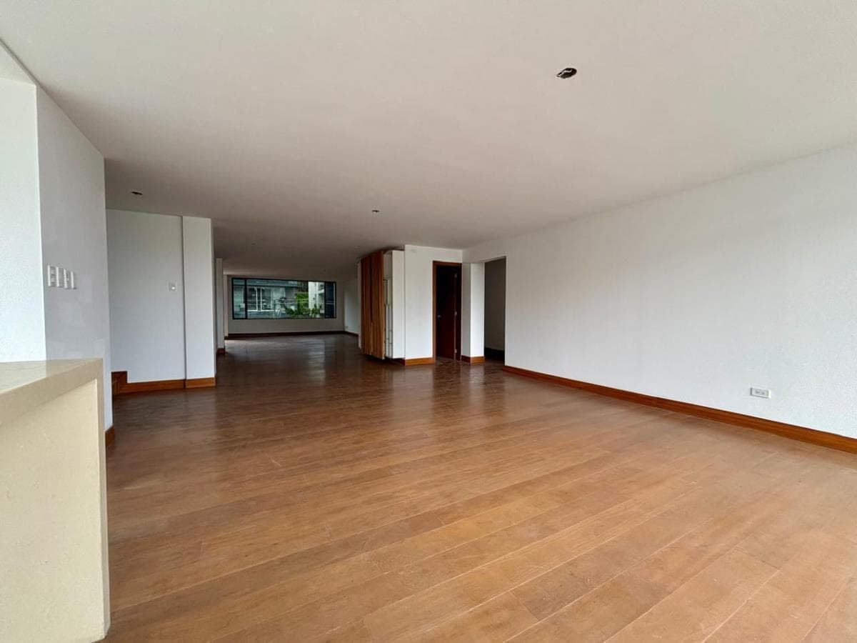 Penthouse Duplex con Terraza Privada - Quito Tenis — imagen 3