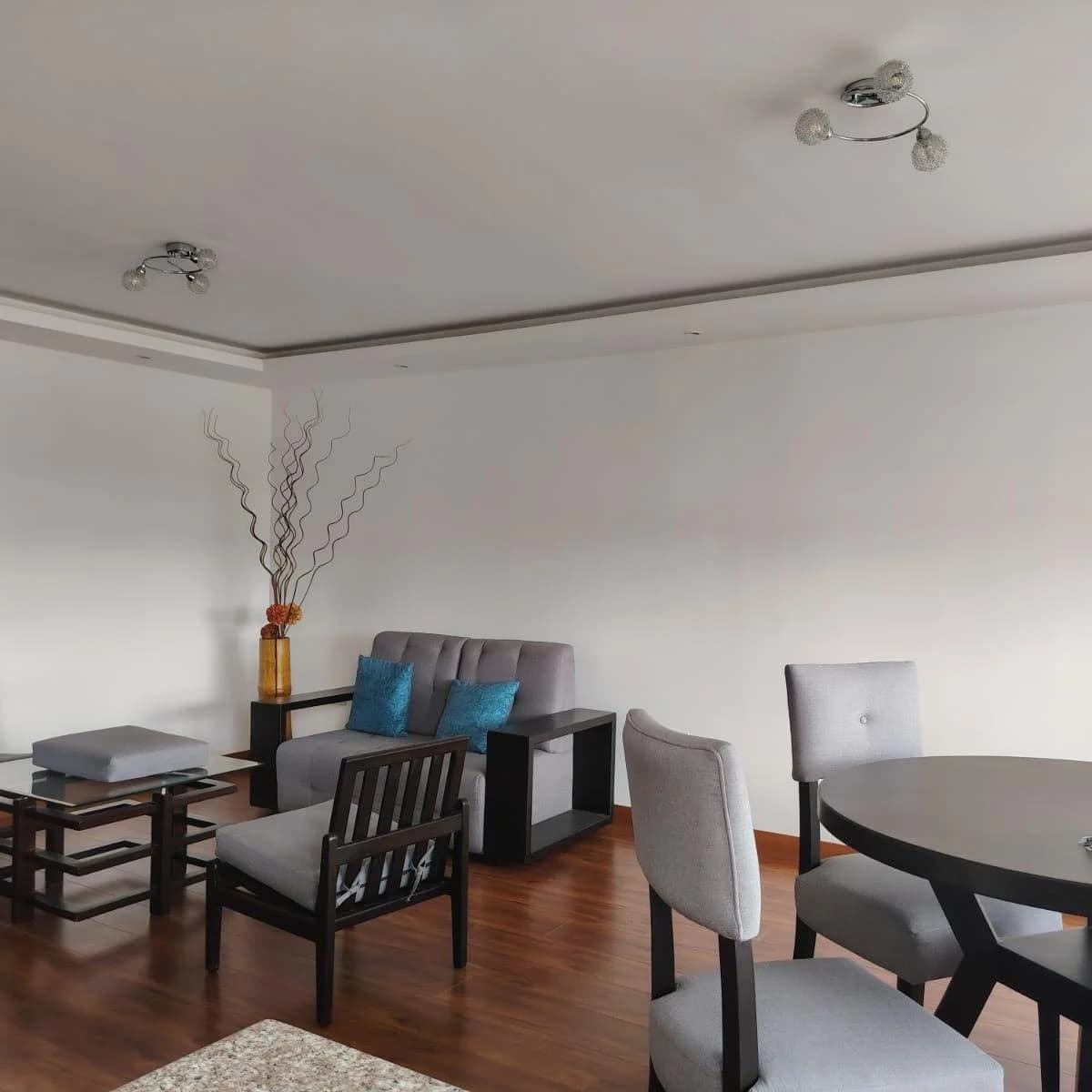 Venta Lindo Departamento, Sector El Batán, Quicentro Shopping — imagen 1