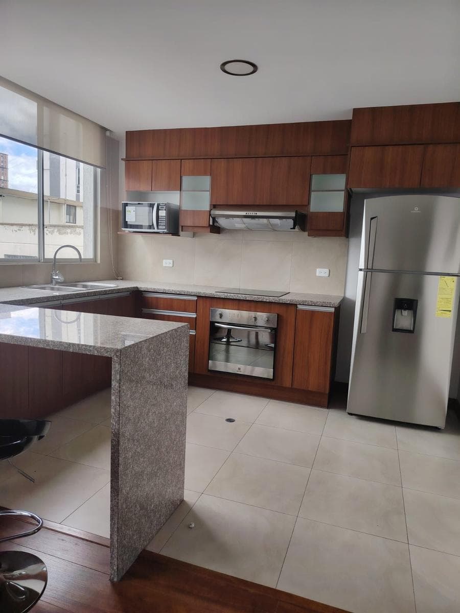 Venta Lindo Departamento, Sector El Batán, Quicentro Shopping — imagen 7