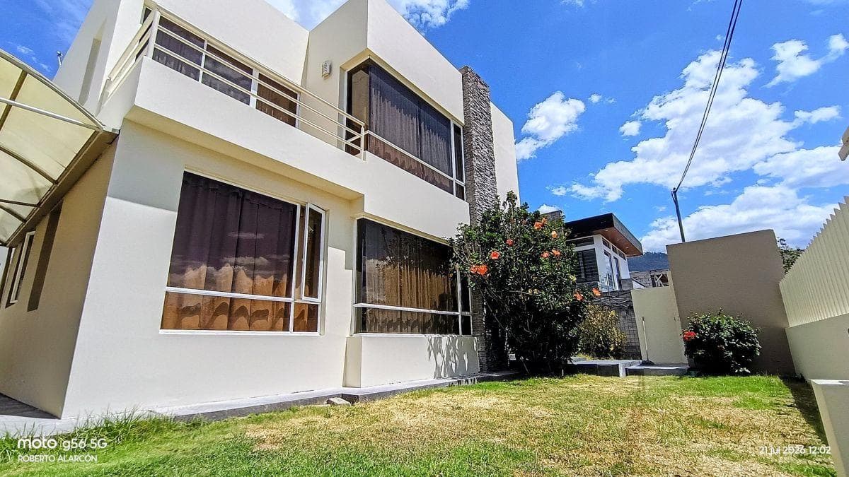 Casa de Venta en Cumbaya en Urbanización Privada — imagen 5