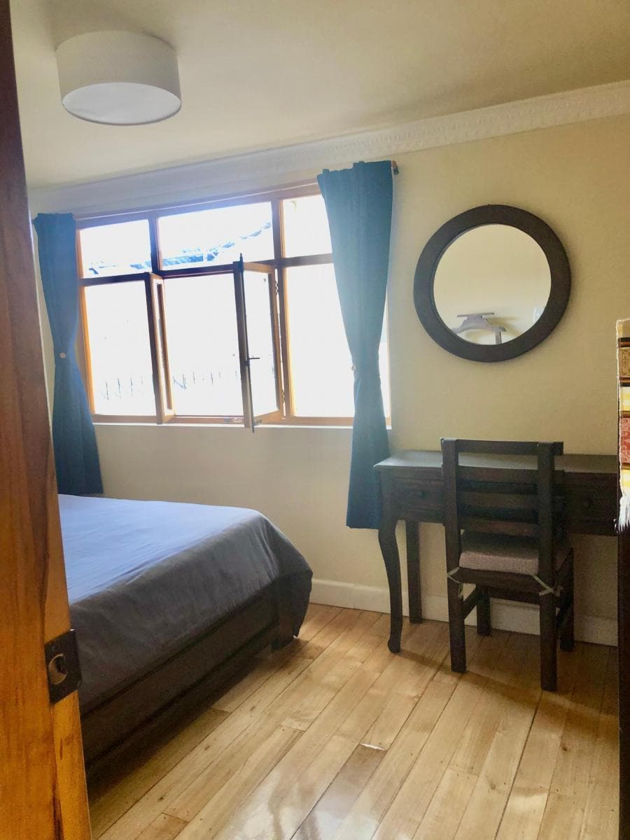Vendo Casa con 5 Departamentos, Centro Histórico Detrás Basílica Mlasanza — imagen 4