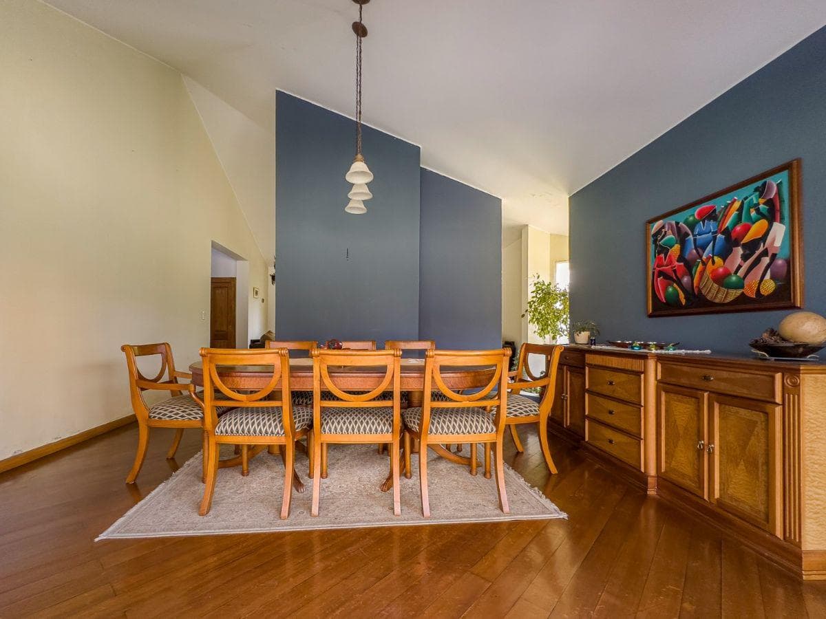 Casa de 1250 m² con 4 Dorm. en Venta en Lumbisí — imagen 8