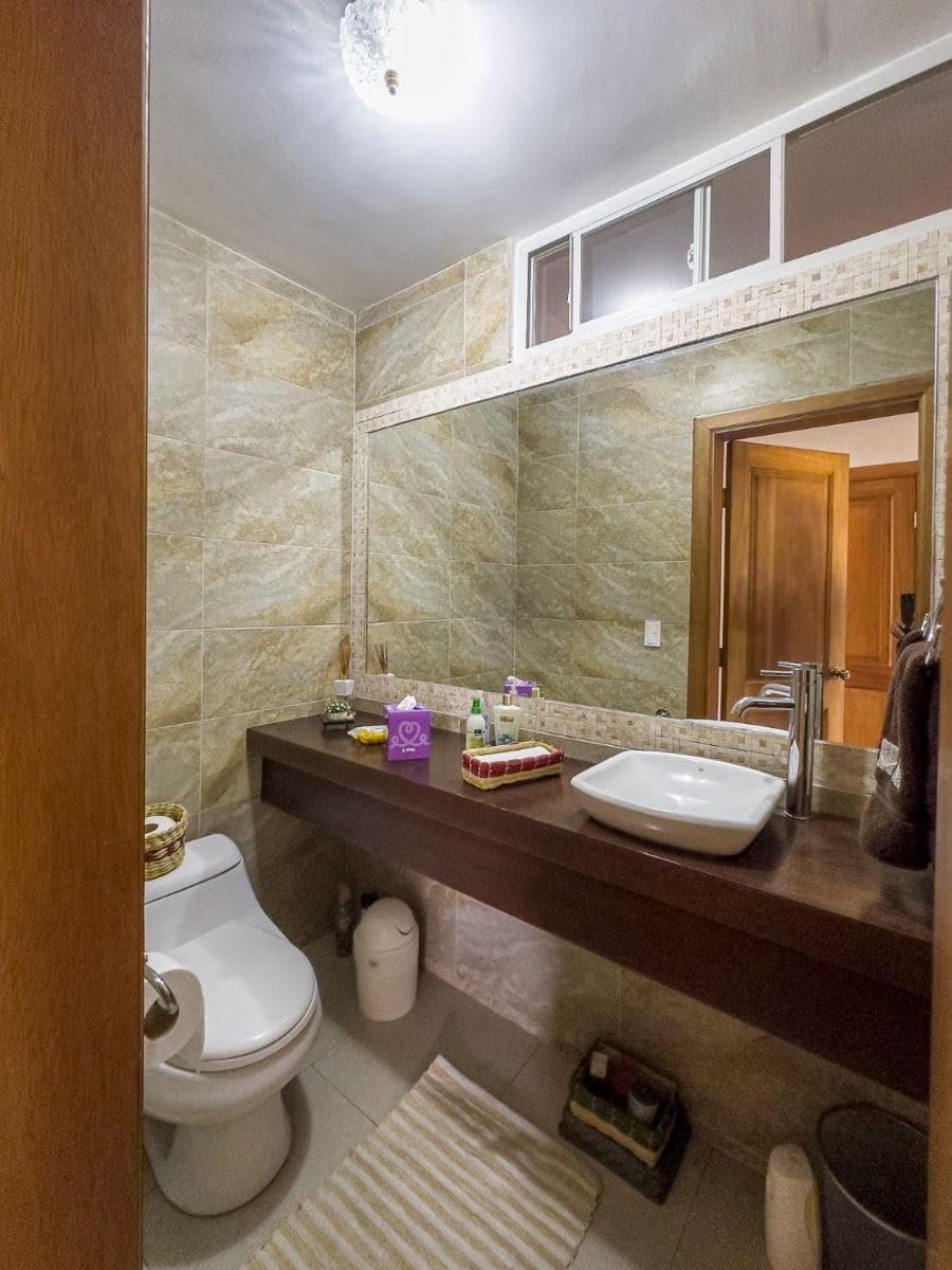 Casa de 1250 m² con 4 Dorm. en Venta en Lumbisí — imagen 3