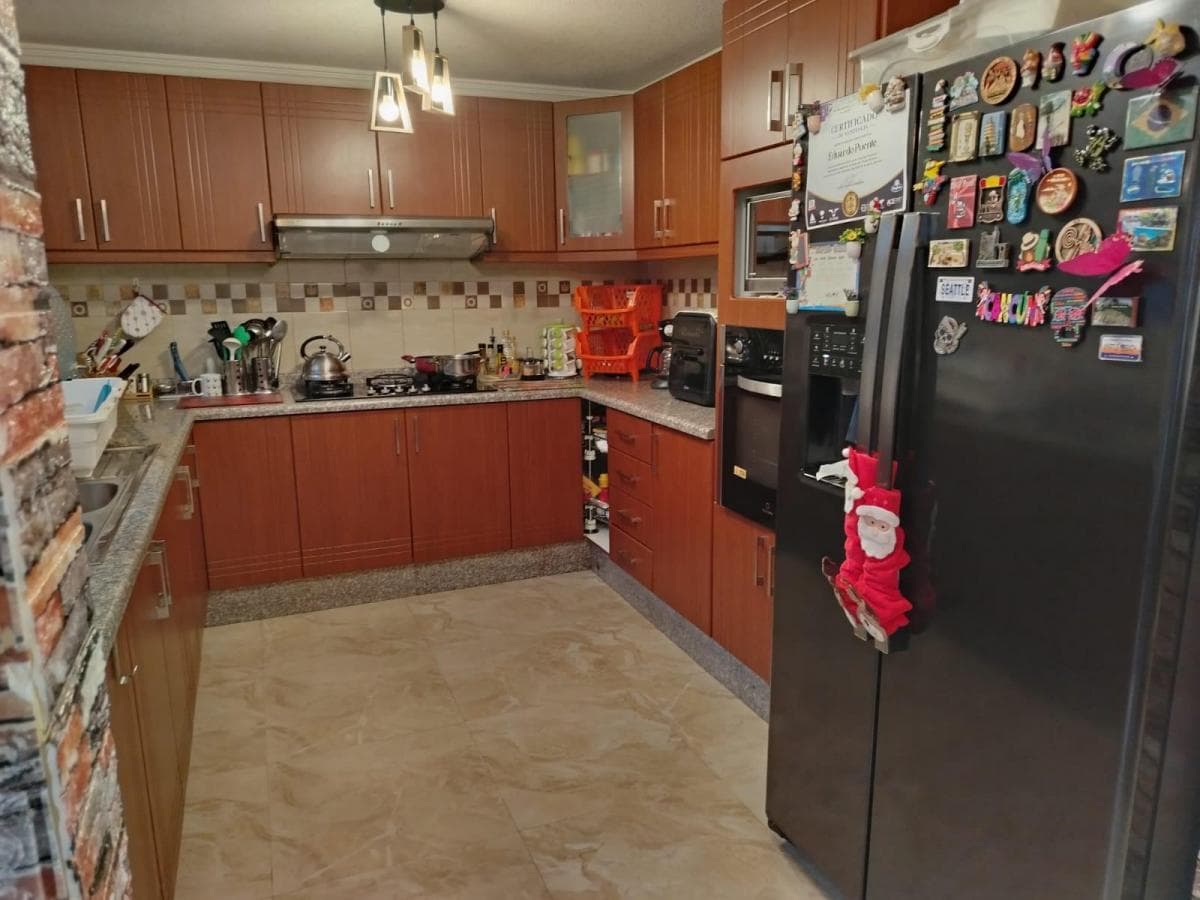 Casa en Venta de 128 m² de Construcción, Ubicada en El Dean Bajo, a 500 m de Colegio Gutembe — imagen 3