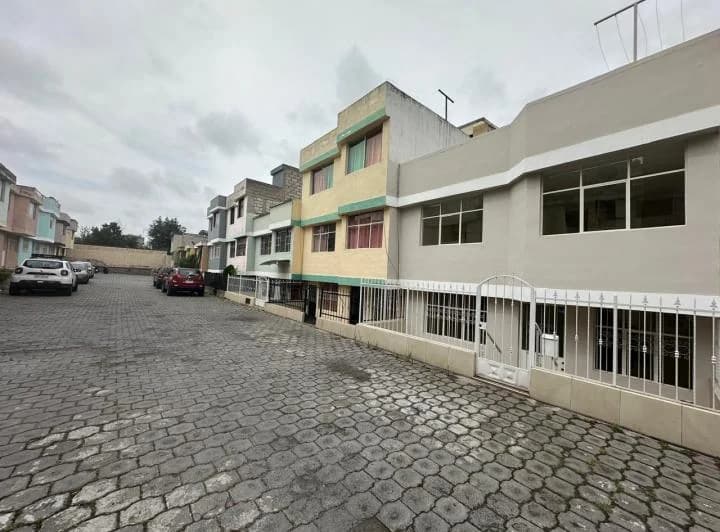 Casa de Venta en Quito Sector Calderón, Sector San José de Moran — imagen 1